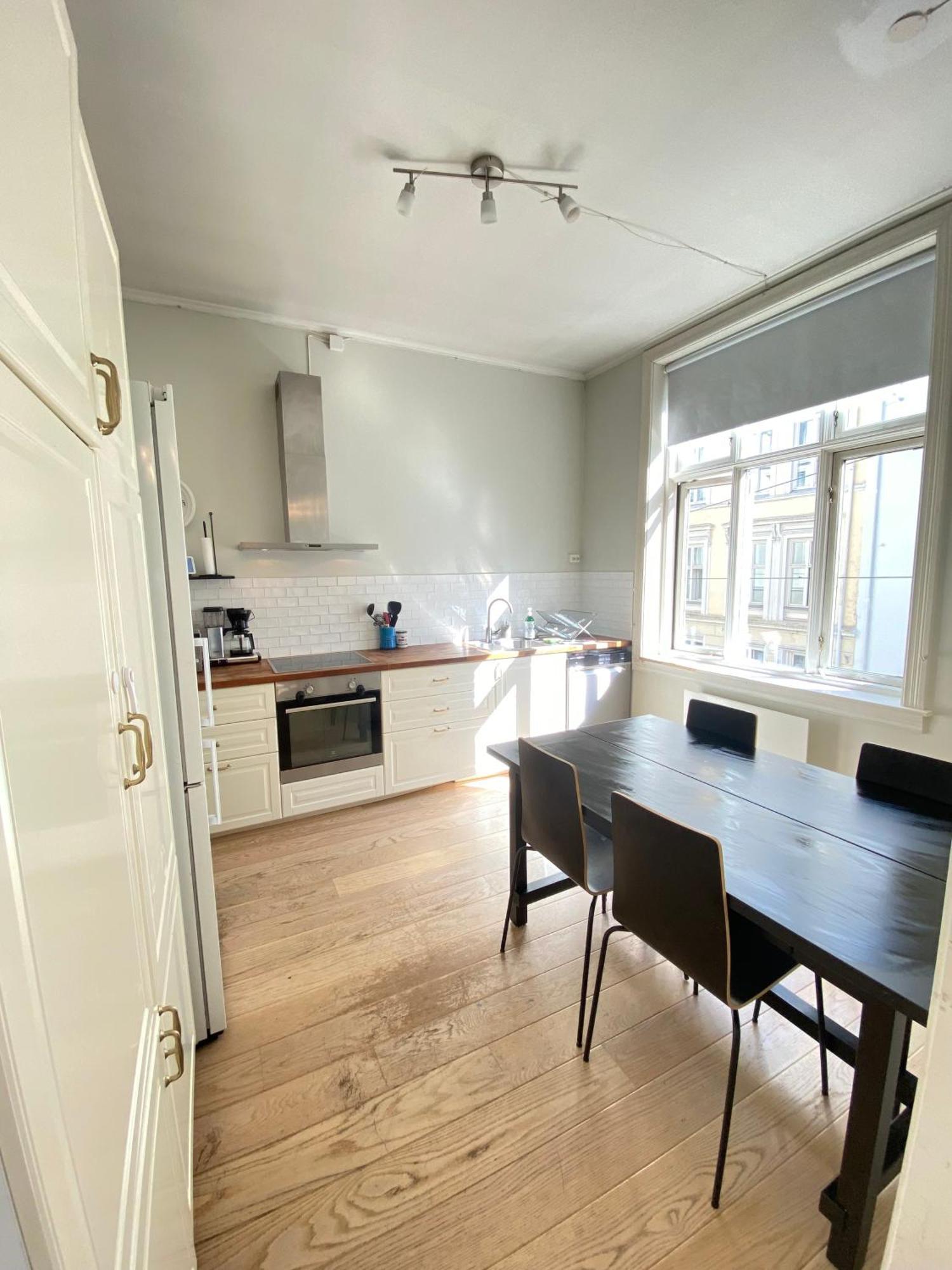 Classical 3 Bedroom, 2 Bath, Minutes From Royal Palace, Main Shopping Street, Restaurants & Downtown 奥斯陆 外观 照片